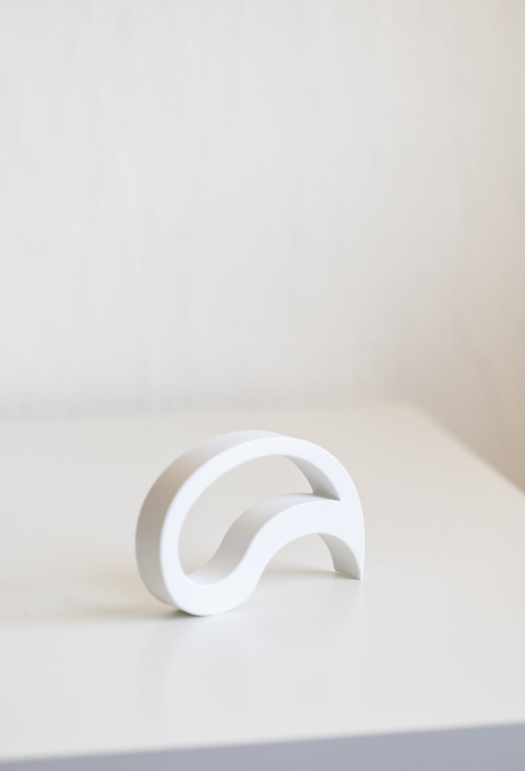 Fensterstopper – Minimalistischer Fensterbutler für Zuhause, Büro