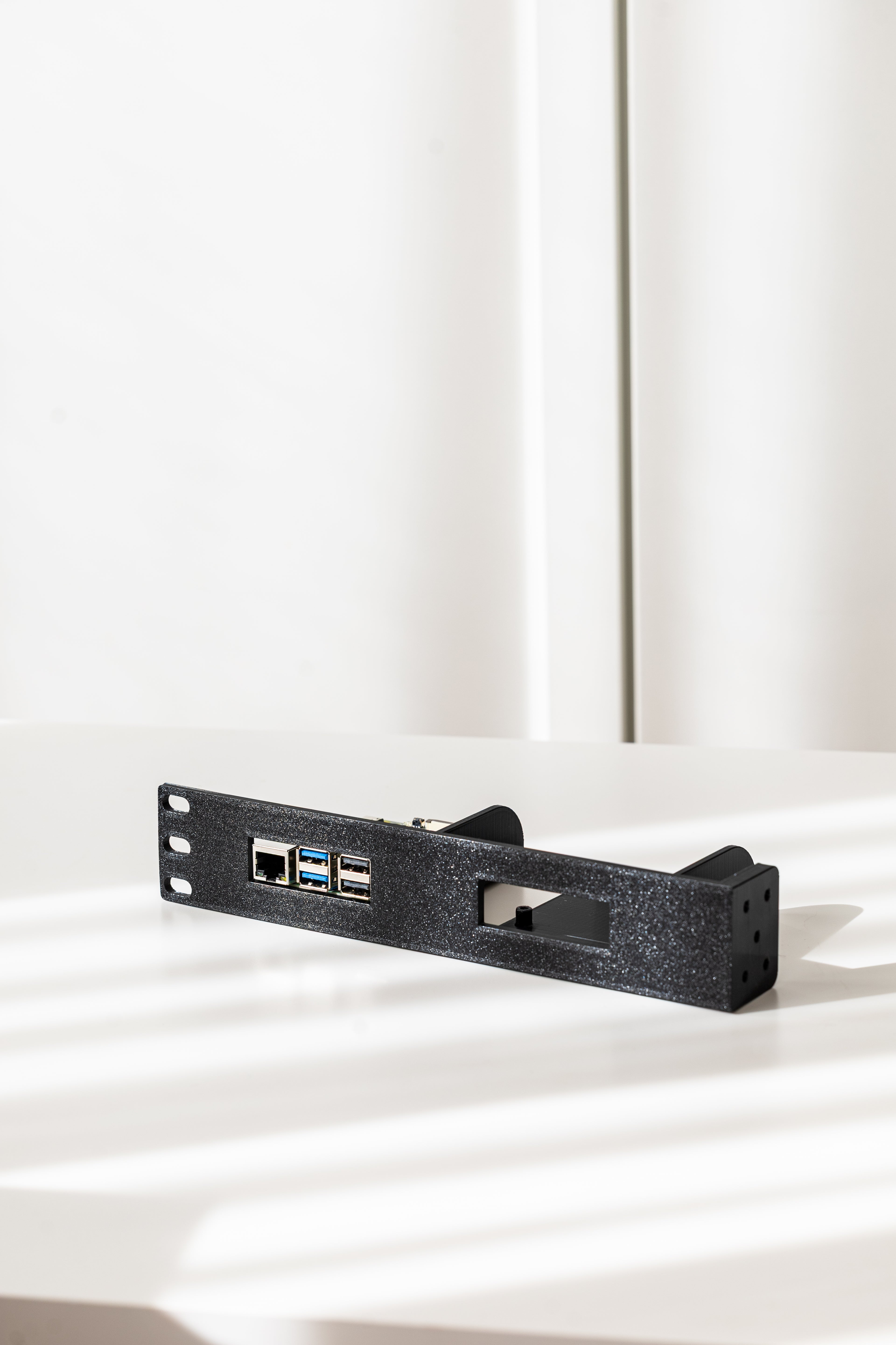 1U Rackfassung für Raspberry Pi 4/5 mit PoE HAT - 19 Zoll