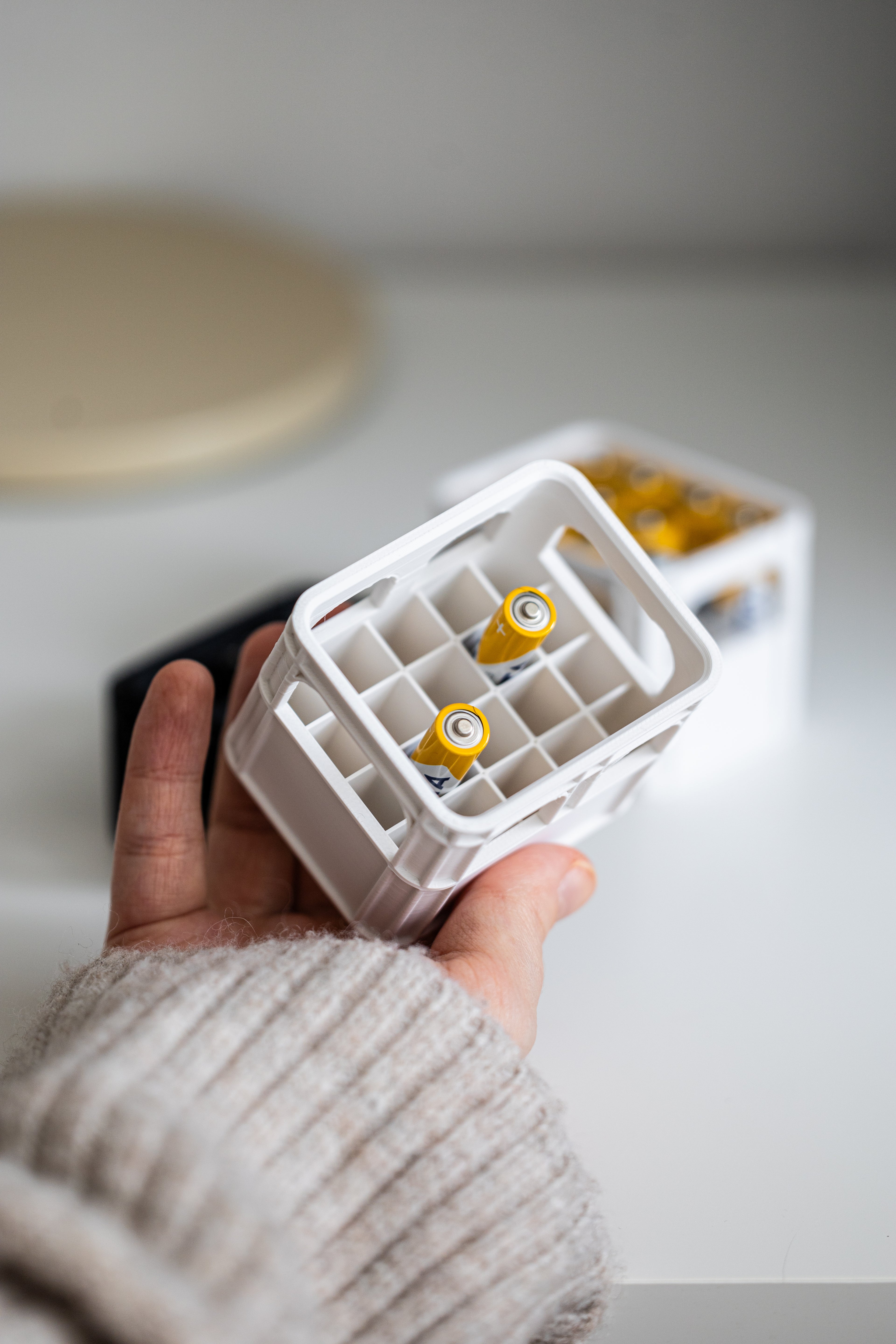 SKADIS Batteriehalter für AA & AAA – Praktisches Batteriezubehör