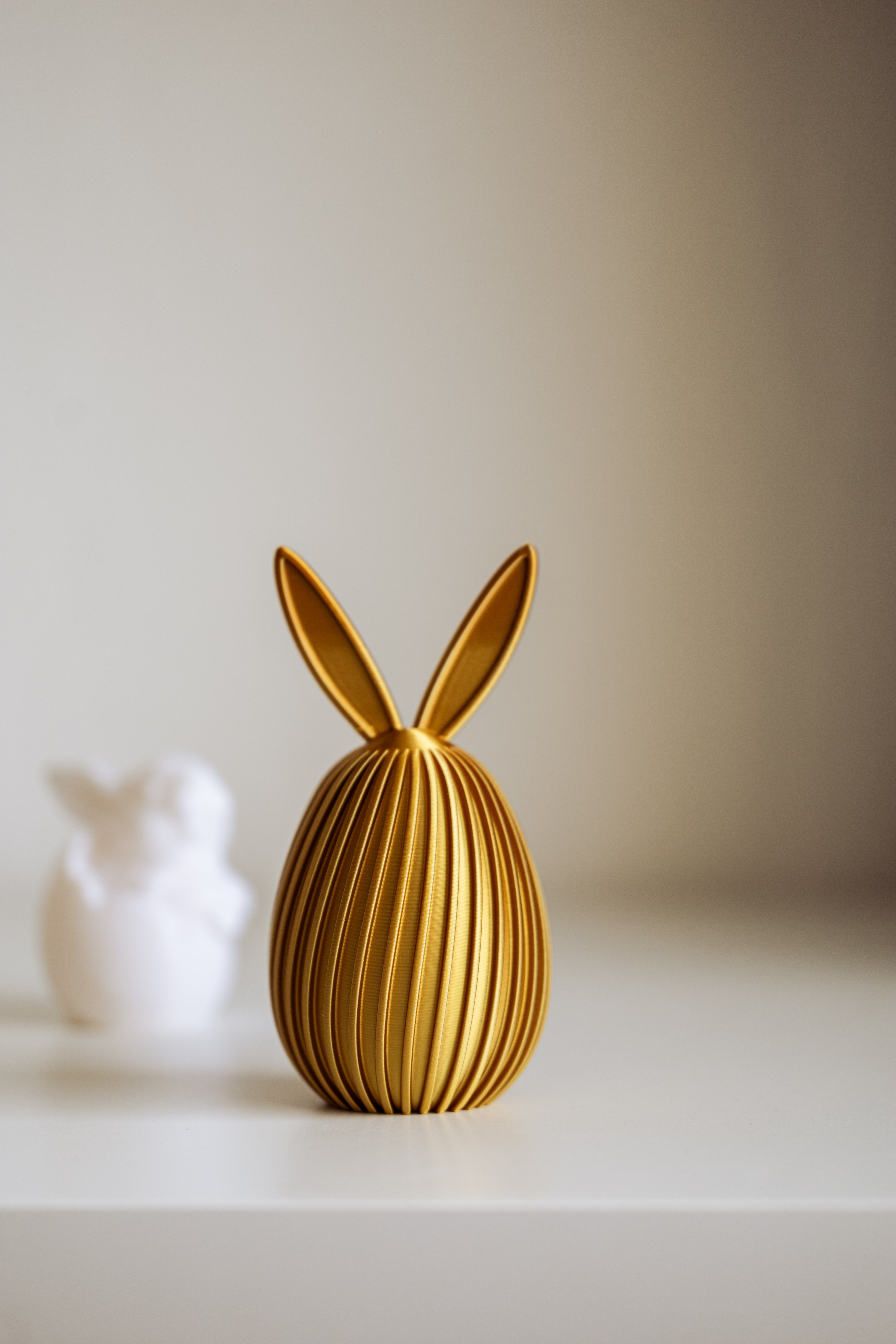 Süßer Osterhase und Ei – Perfekte Osterdekoration für Ihr Zuhause