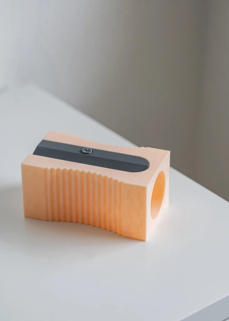 Stiftehalter im Anspitzer-Look - Geschenk für Schule, Büro & Kinderzimmer