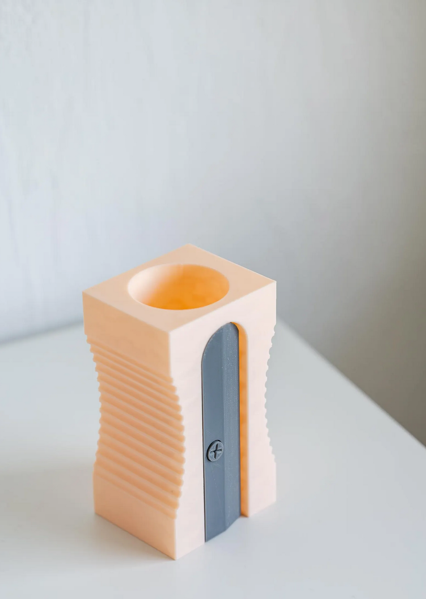 Stiftehalter im Anspitzer-Look - Geschenk für Schule, Büro & Kinderzimmer