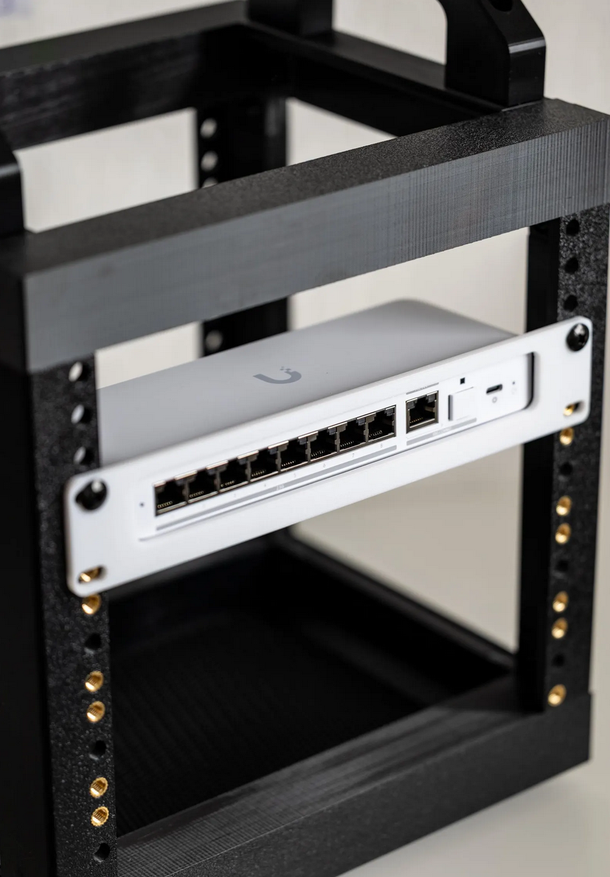 1U RackMount Halterung für UniFi Flex 2.5G USW-Flex-2.5G-8 / PoE – 10 Zoll & 19 Zoll