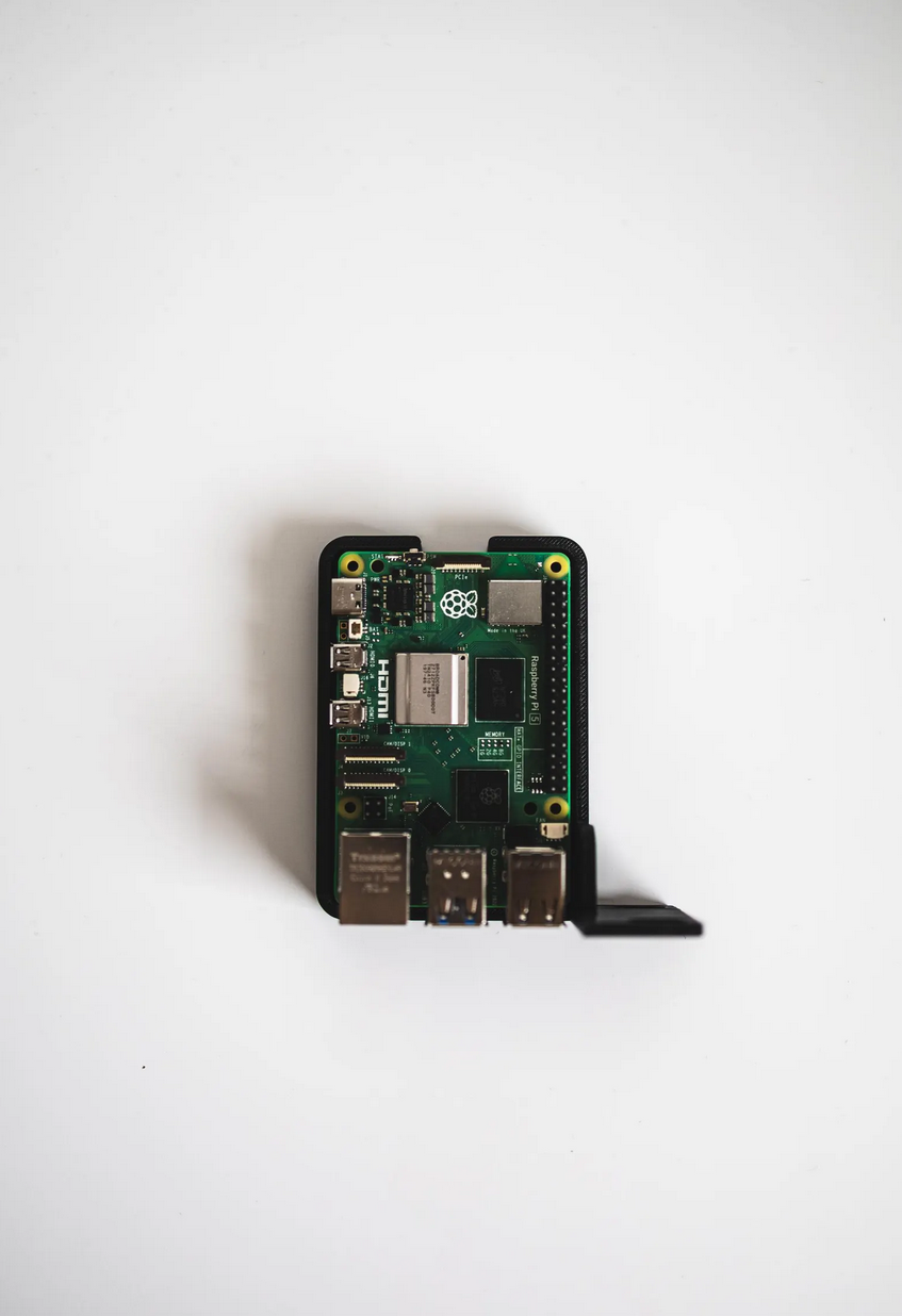 Rackhalter für Raspberry Pi 4/5 - 1HE 19/10-Zoll Halterung